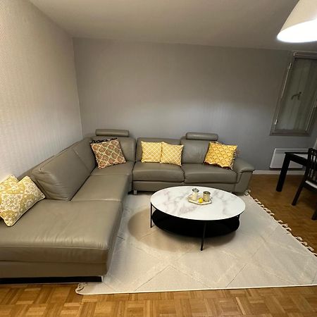 Appartement En Residence- Clichy Buitenkant foto