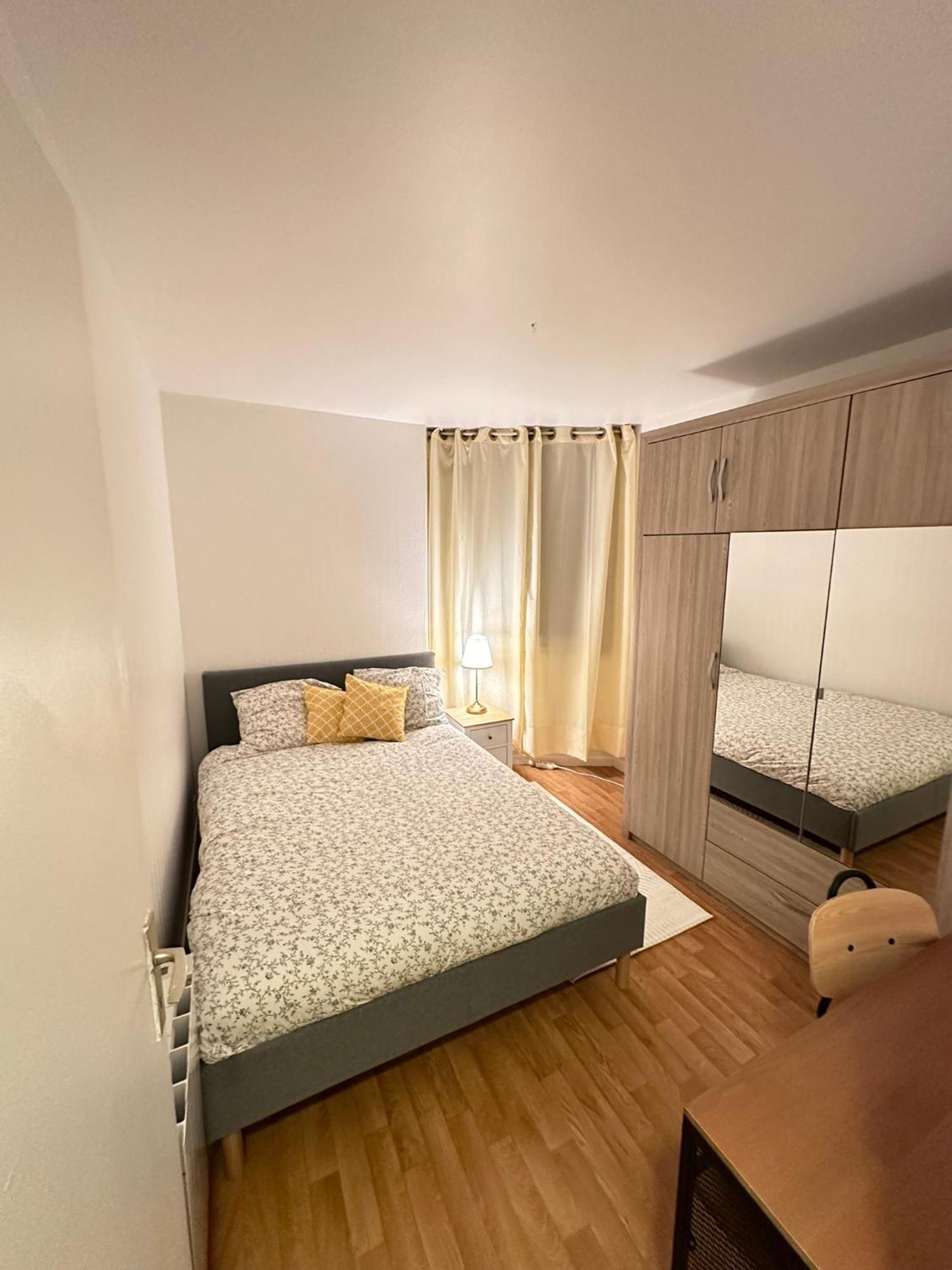 Appartement En Residence- Clichy Buitenkant foto