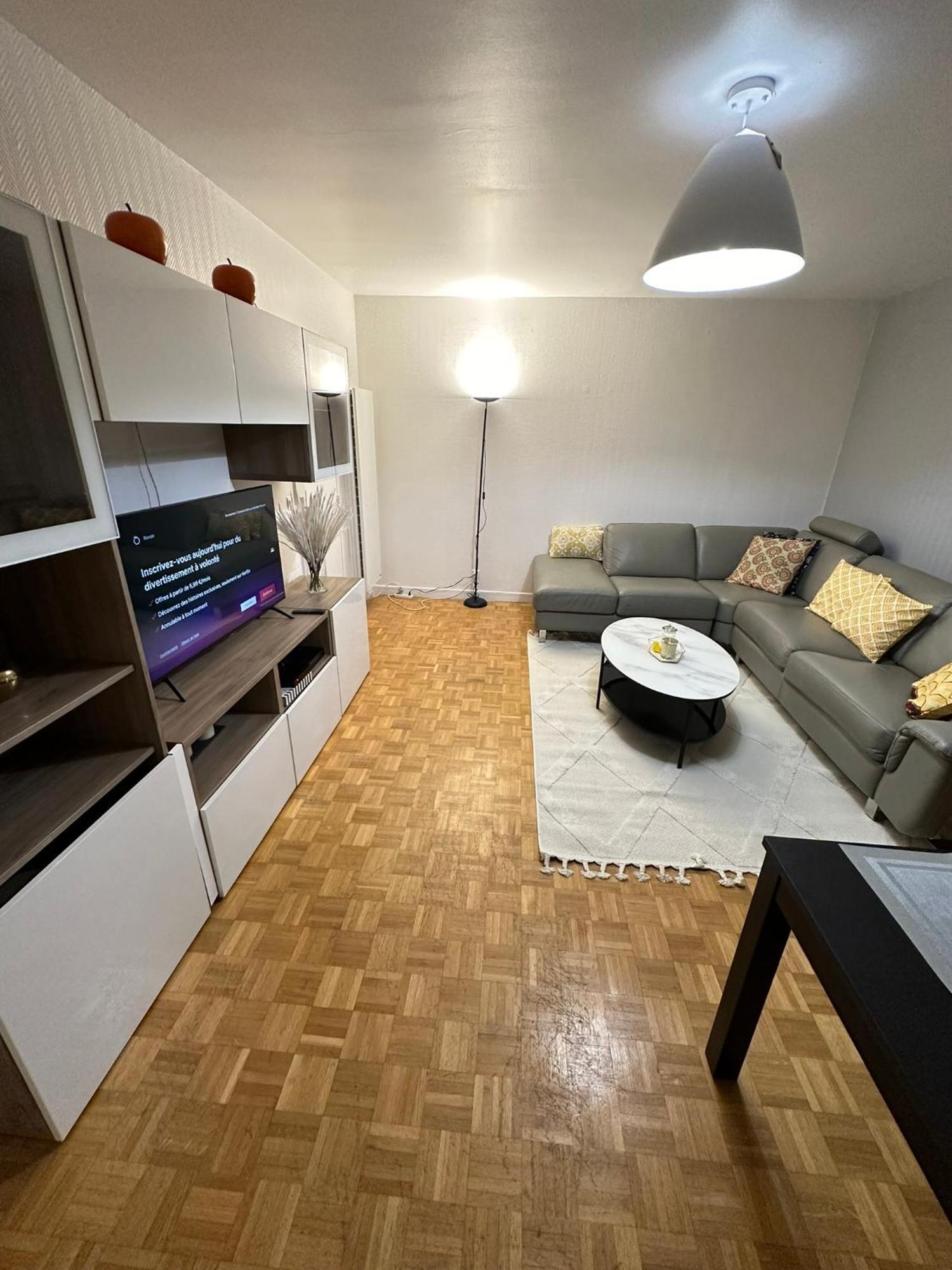 Appartement En Residence- Clichy Buitenkant foto